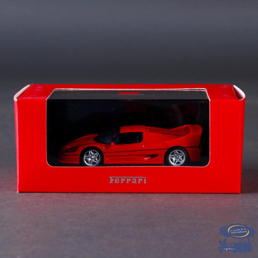 Bburago - 26010r - Véhicule Miniature - Modèle À L'échelle - Ferrari F50- 1995 - Echelle 1/24 - Coloris aléatoire
