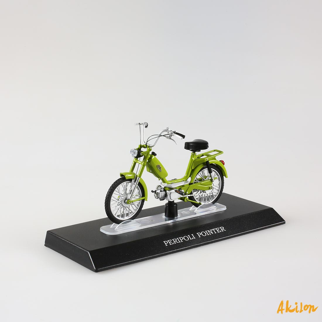Mobylette PEUGEOT 104 1/18 Leo Models Miniature Scooter Moto M011
