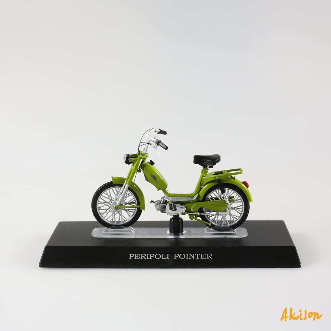 Collection De 8 Miniatures De Mobylettes Et Scooters Italiens – Léo Models échelle 1/18 – Parfait Pour Les Passionnés