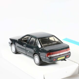 Nissan Maxima 402 noire (intérieur noir) 1992 : Voiture miniature 1/43-2