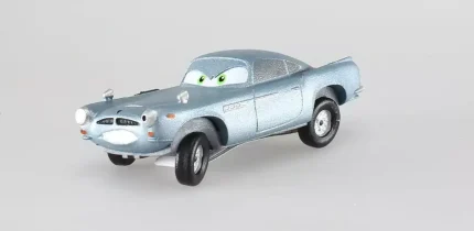 Cars-Fin-Mc-Missile-Figurine-en-plastique