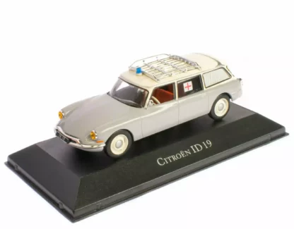 Miniature Citroën ID 19 1962 ambulance 1/43