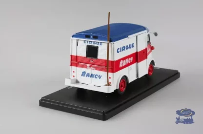 Citroën-Type-H-Cirque-Sabine-Rancy-1-43-arrière