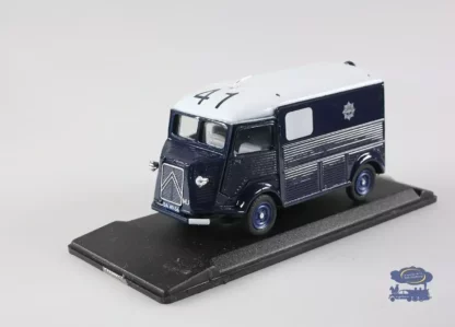 Citroën-Type-H-Ministère-de-la-justice-1-43