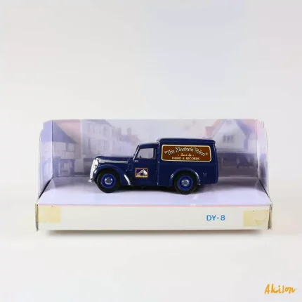 Commer-8-Cwt-VAN-His-master-s-voice-1948-Dinky-1-43