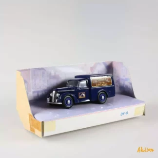 Commer-8-Cwt-VAN-His-master-s-voice-1948-Dinky-1-43-a