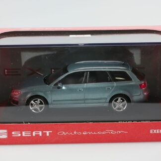 Seat Exeo break bleue : Voiture miniature 1/43-4