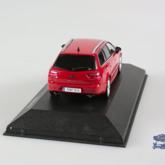 Seat Exeo ST break rouge : Voiture miniature 1/43-2