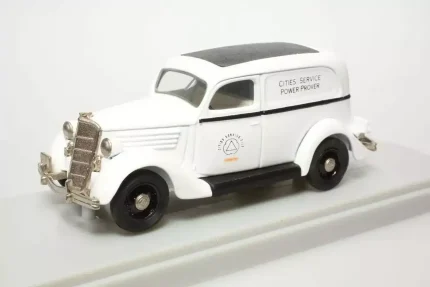 Ford-Sedan-delivery-blanc-Cities-Service-Power-Prover-1-43