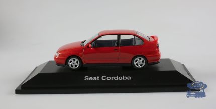 Seat Cordoba rouge : Voiture miniature 1/43