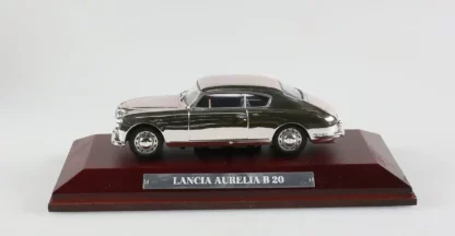 Lancia-Aurelia-B20-Chromée-Voiture-miniature-1-43