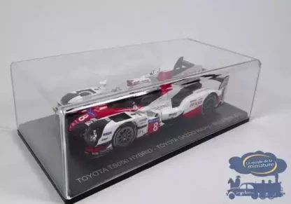 Toyota-TS050-Hybrid-Le-Mans-2017-Boite