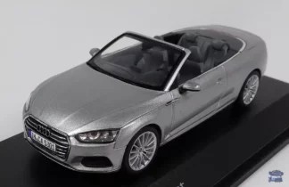 audi-a5-cabriolet-grise-1-43-avant