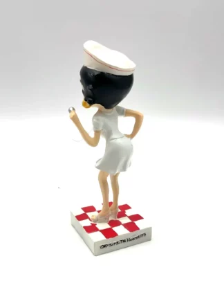 betty-boop-statuette-resine-infirmiere-dos