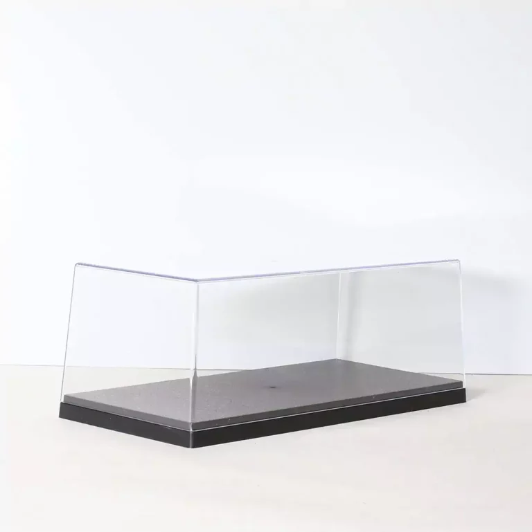 boîte plexi 1/24 avec socle noir