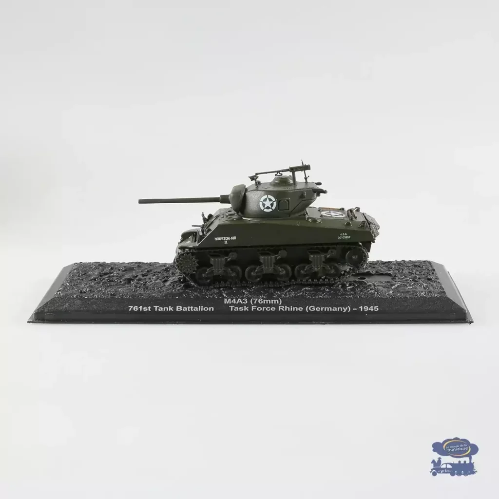 char-miniature-M4A3-1-72
