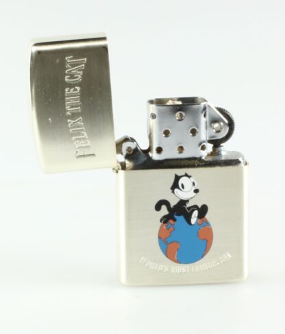 Felix le Chat, Briquet type Zippo, Félix sur une mappemonde
