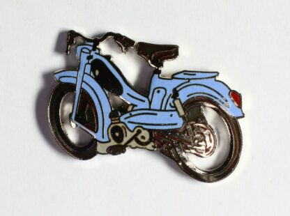 Pin's Mobylette bleu ciel : Démons et Merveilles