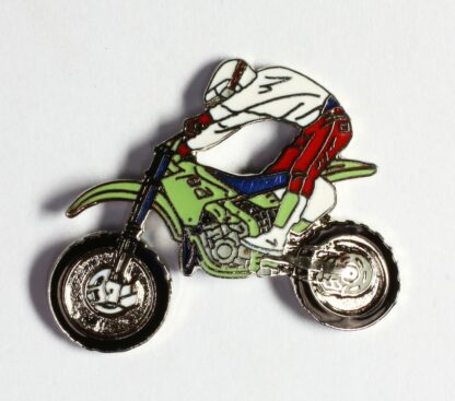 Pin's, Démons & Merveilles, Moto de cross verte