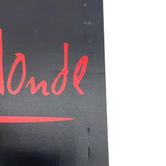 desy-blonde-colonial-cafe-lapone-toile-rouge-detail
