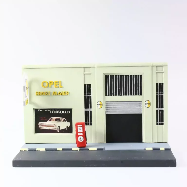 Diorama garage Opel 1/43