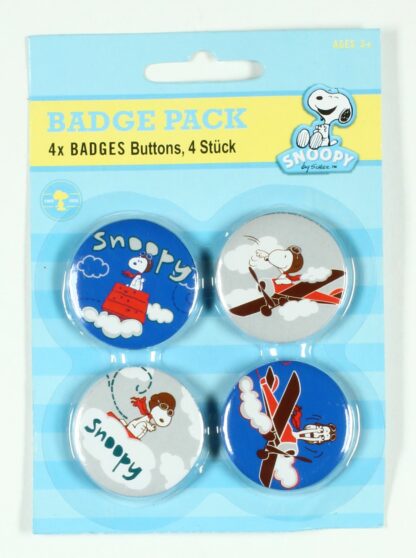 Snoopy, 4 badges Snoopy dans les airs