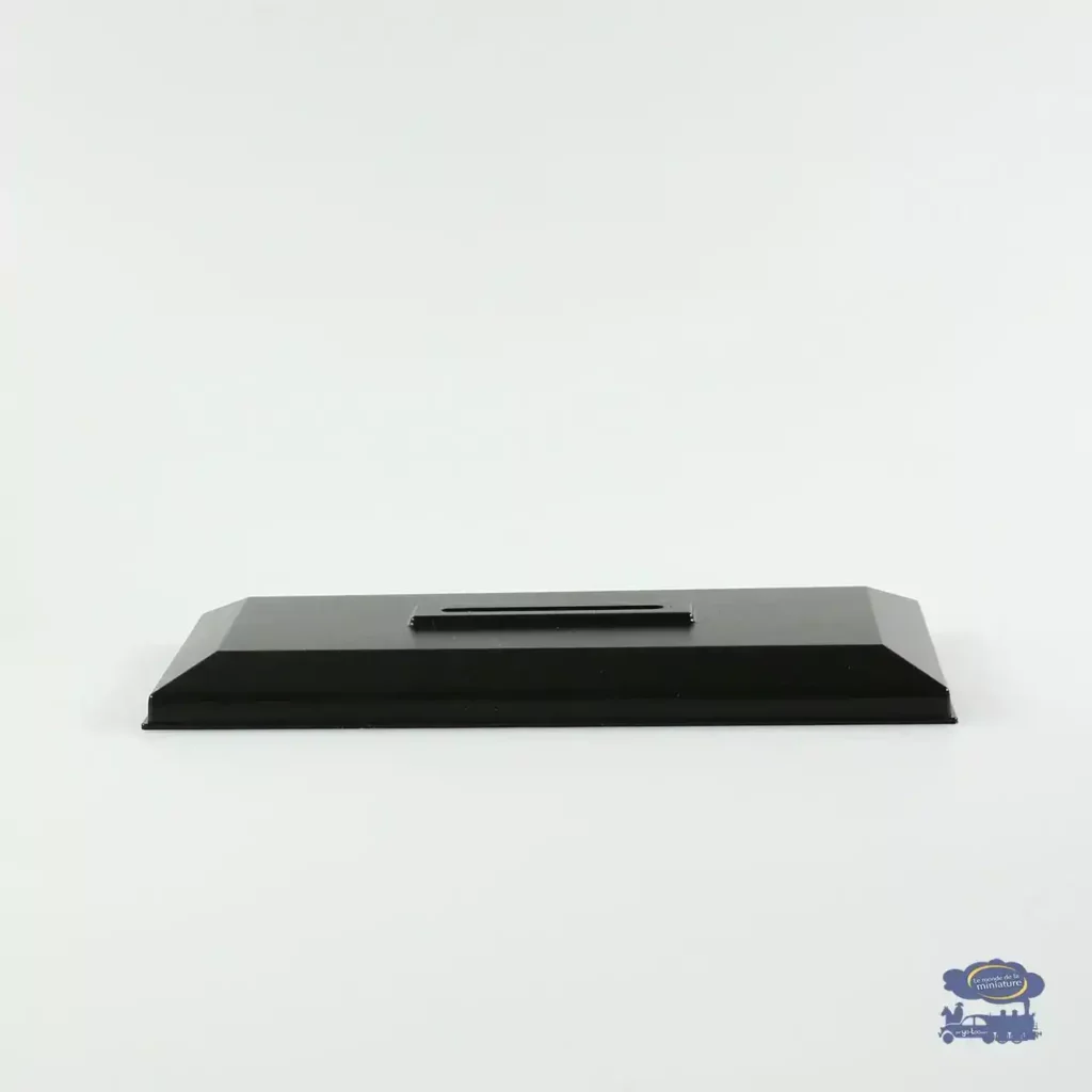 socles noirs pour boîte plexi miniature 1/43