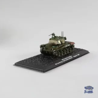 m41a3-walker-bulldog-thailand-1962-1-72-avant