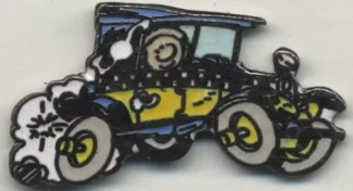 Pin’s Gaston Lagaffe La Fiat roule vers la droite Franquin