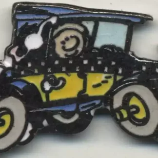 Pin’s Gaston Lagaffe La Fiat roule vers la droite Franquin