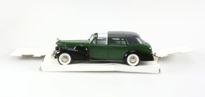 Cadillac V 16, 1938-1940, Coupé de ville ouvert Vert - Noir, Voiture miniature 1/43