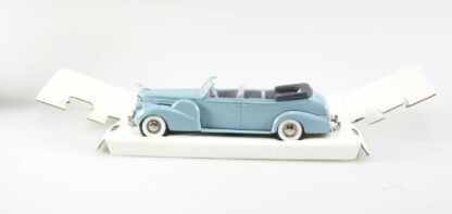 Cadillac V 16, 1938-1940, Torpedo Cabriolet, 4 portes Bleu 1/43