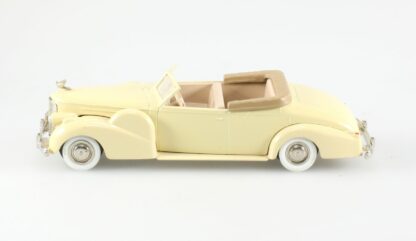 Cadillac V 16, 1938-1940, Cabriolet, 2 portes Beige 1/43