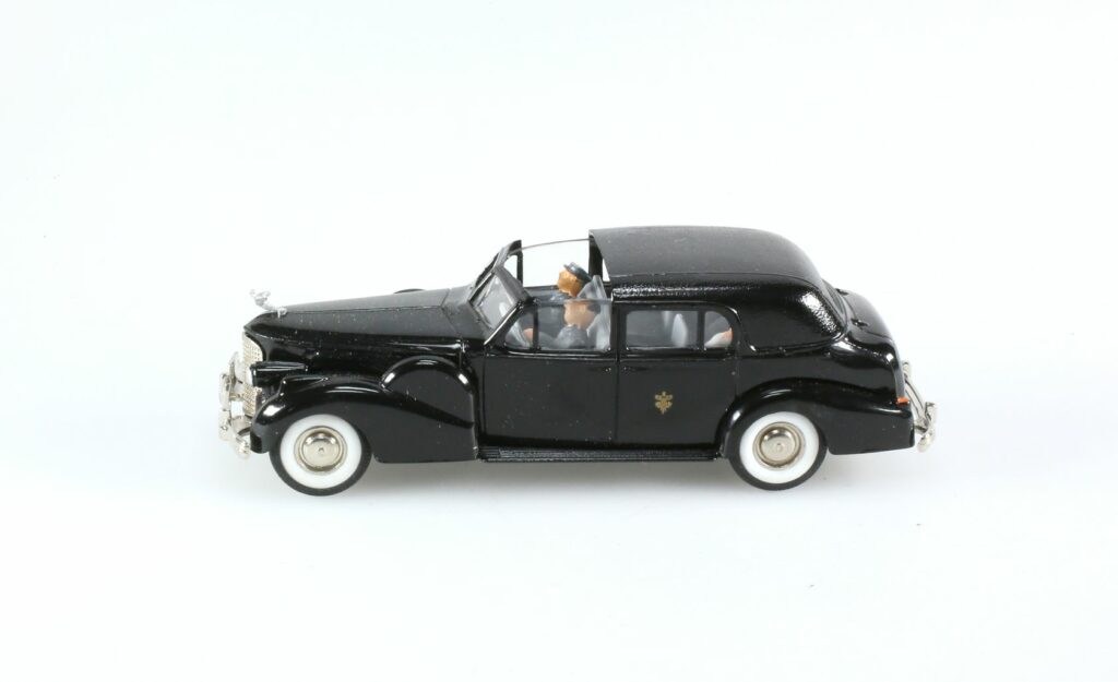 Cadillac V 16 1938-1940 : Coupé de S.S Pie XII : Rex Toys Voiture miniature 1/43