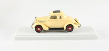 Ford 1935 Coupé, 2 portes Crème - Jantes rouges 1/43