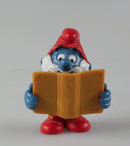 Les Schtroumpfs : Le Grand Schtroumpf avec son grimoire