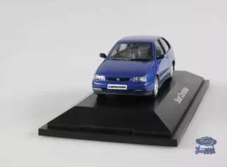 seat-cordoba-bleue-voiture-miniature-1-43-avant