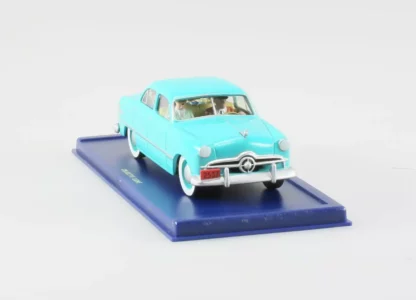 tintin-objectif-lune-ford-custom-turquoise-1949-atlas-49-1-43-avant