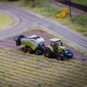 Découvrez l'authenticité et la diversité de l'agriculture à travers notre catégorie de modèles réduits de véhicules agricoles.