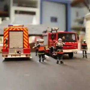 Explorez notre collection de véhicules de pompiers en modèles réduits, capturant l'esprit héroïque des services d'incendie à petite échelle.