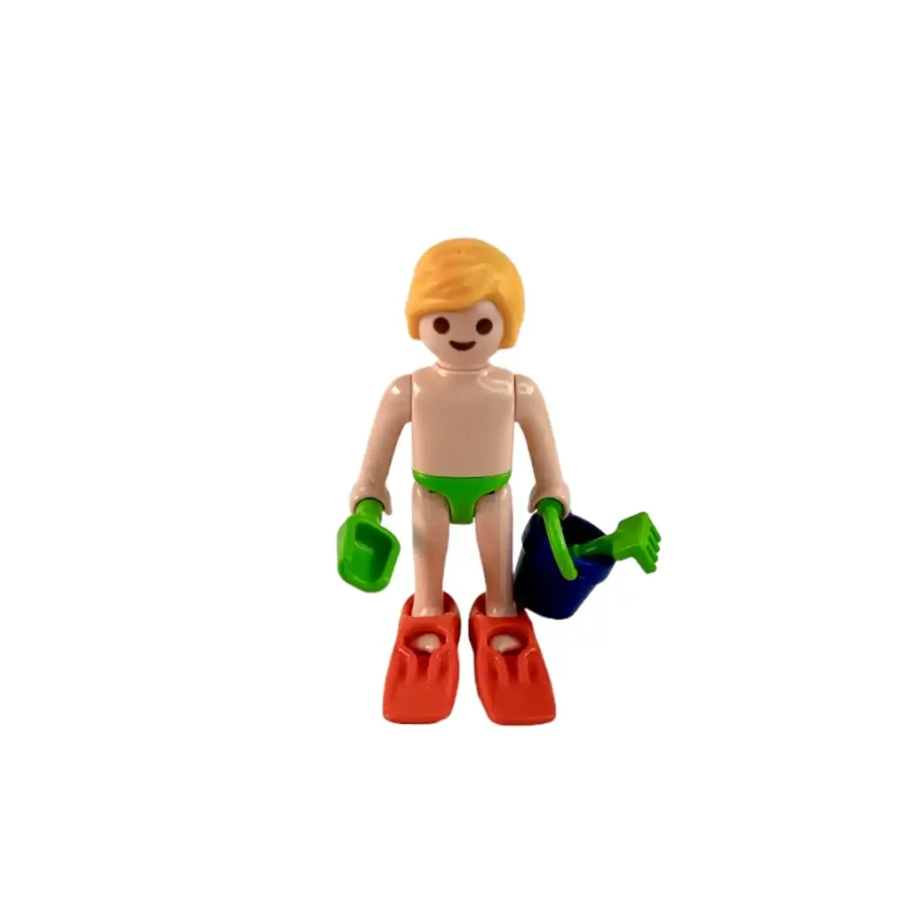 Playmobil : Set : Petit garçon en maillot de bain avec ses jouets de plage