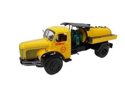 Camion Berliet GLM 10R Poseur d'enrobé ( asphalte ) 1/43