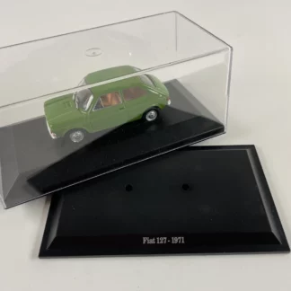 Fiat 127 1971 : Voiture miniature 1/43 socle