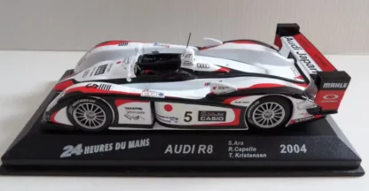 Audi R8 #5, Ara, Capello, Kristensen, 24 Heures du Mans 2004, Voiture miniature 1/43