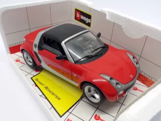 Smart Roadster rouge Burago Voiture miniature 1/18