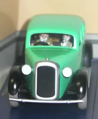 La-Graham-Six-Voiture-des-gangsters-Tintin-en-Amérique-1-43-avant