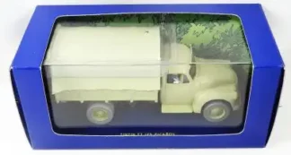 Le-camion-Chevrolet-6400-D-Alcazar-Tintin-et-les-Picaros-1-43