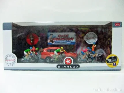 Diorama-Starlux-Coureurs-cyclistes-et-Peugeot-4007-1-32-boite1