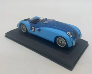 Bugatti-57G-Winner-24H-du-Mans-1937-1-43-b