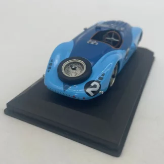 Bugatti-57G-Winner-24H-du-Mans-1937-1-43-c
